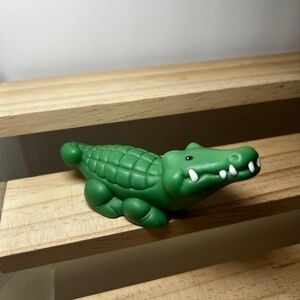 Fisher Price Little People Happy Alligator Figure Teeth Smiling Green Vintage